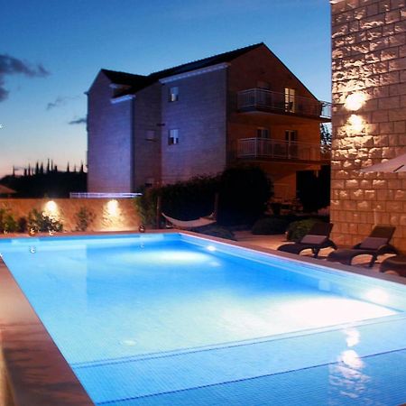 Čilipi Villa Grand Pinea מראה חיצוני תמונה