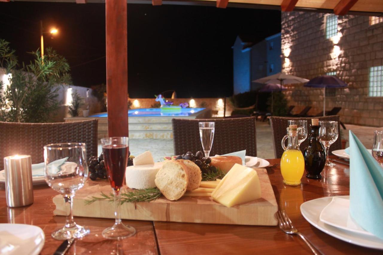 Čilipi Villa Grand Pinea מראה חיצוני תמונה