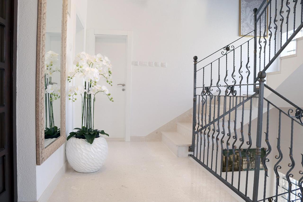 Čilipi Villa Grand Pinea מראה חיצוני תמונה