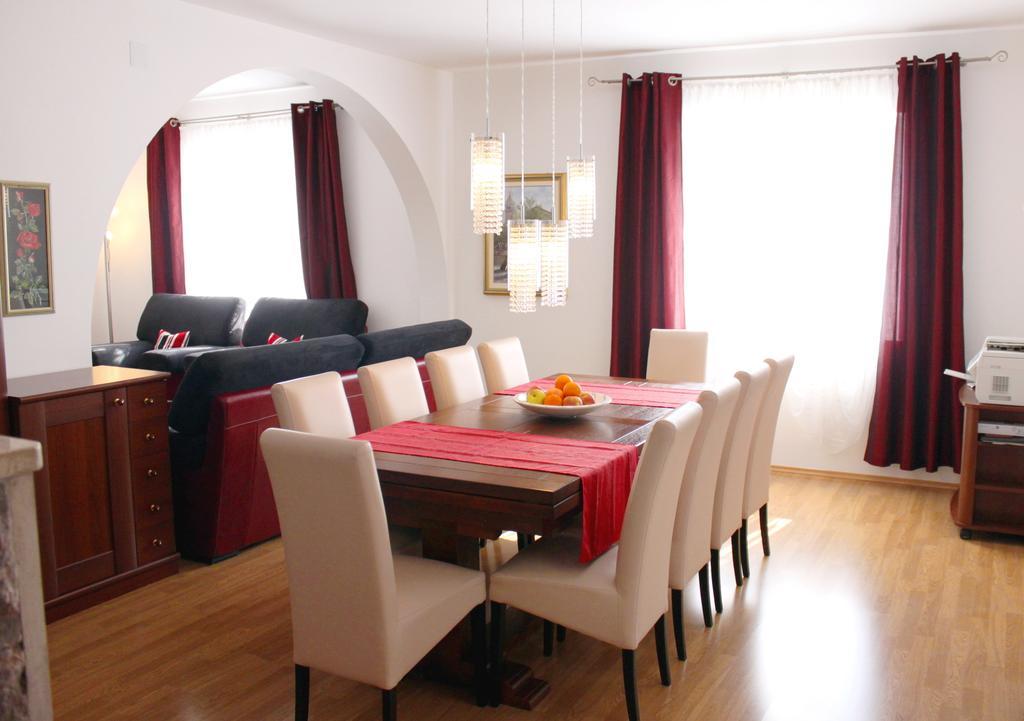 Čilipi Villa Grand Pinea חדר תמונה