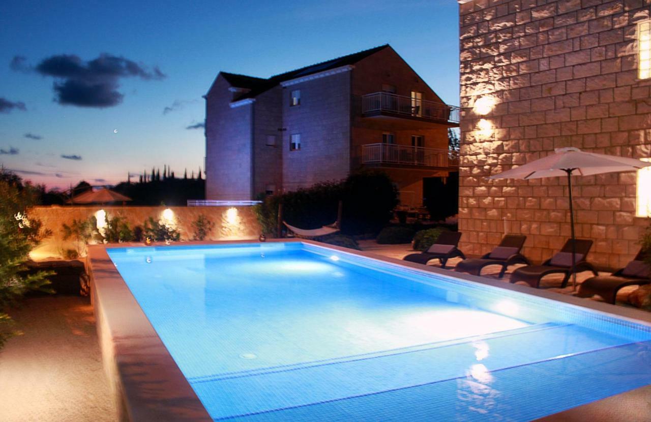 Čilipi Villa Grand Pinea מראה חיצוני תמונה